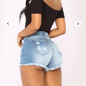 Fashion nova Give My Love Button Top - Black size M